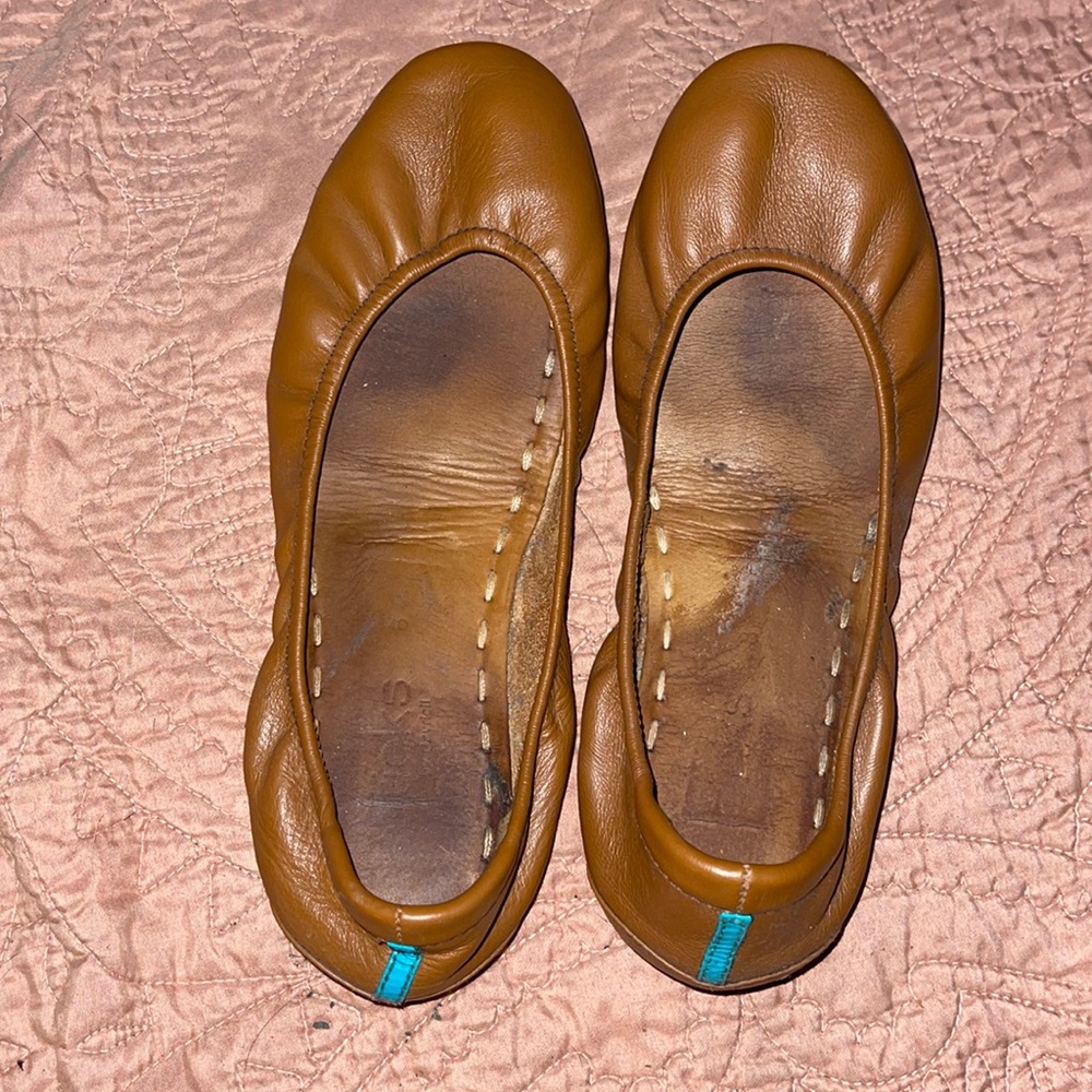 Chestnut Tieks